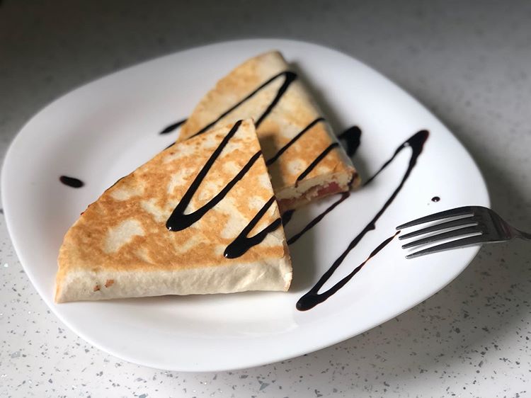 КЕСАДИЛЬЯ С ОМЛЕТОМ 